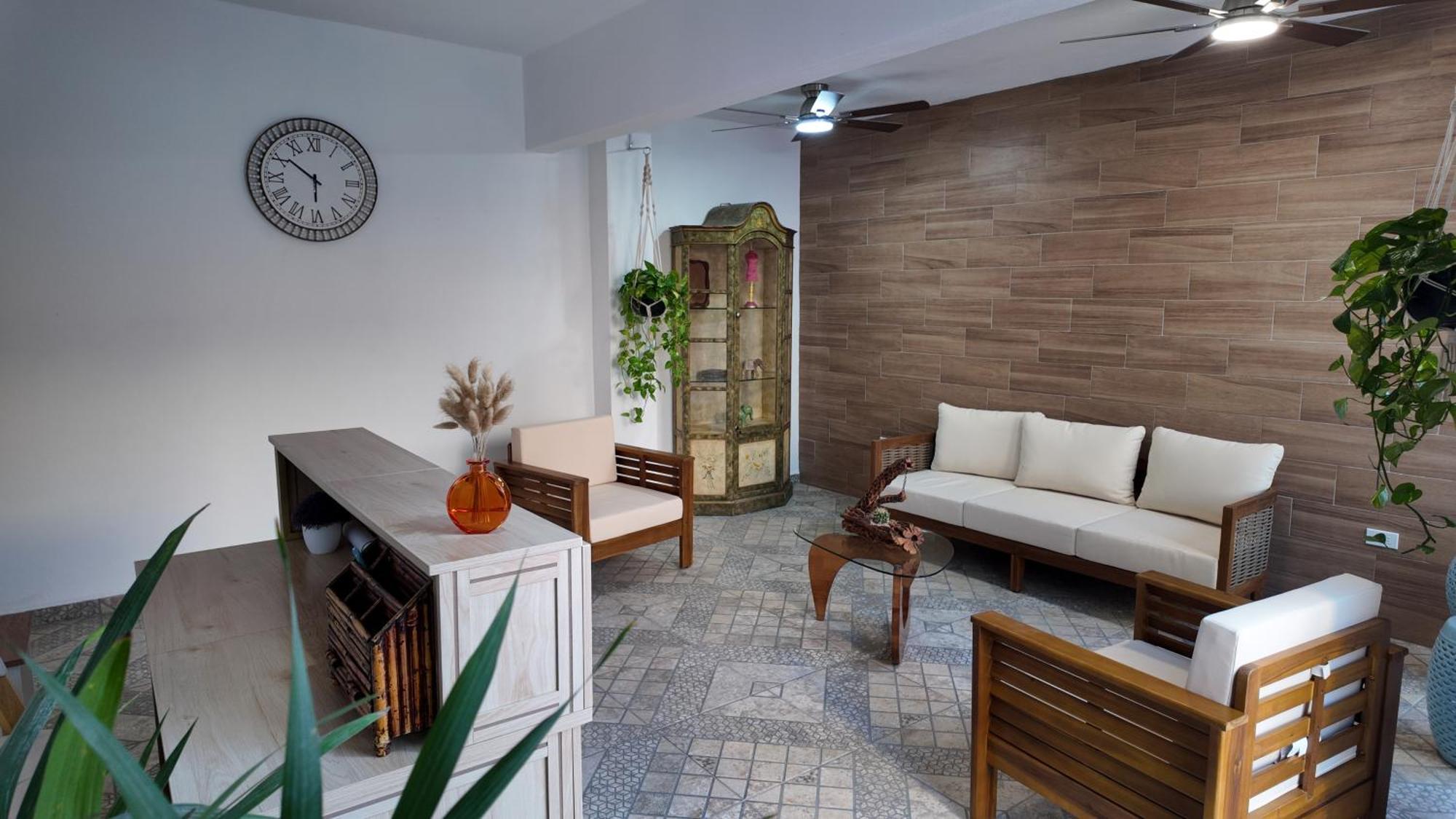 لاباز Marjor Suites المظهر الخارجي الصورة
